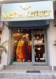 manvi-kapoor-is-a-fashion-designer-in-shahpurjat