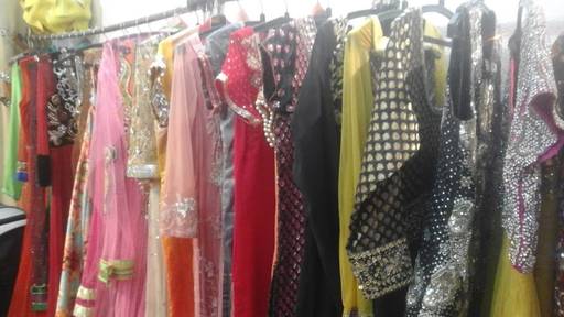 VIVA is a fashion designer in shahpur jat