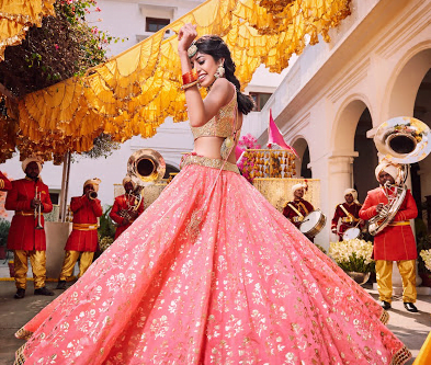 12 designer lehenga stores in Shahpurjat, Delhi which will NOT burn a hole  in your pocket! | Real Wedding Stories | Wedding Blog